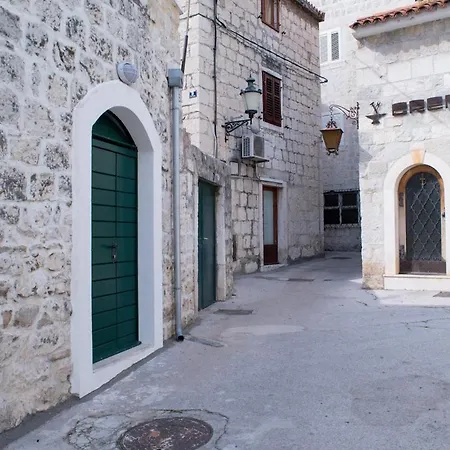 Marisol Old Town Varos * Split